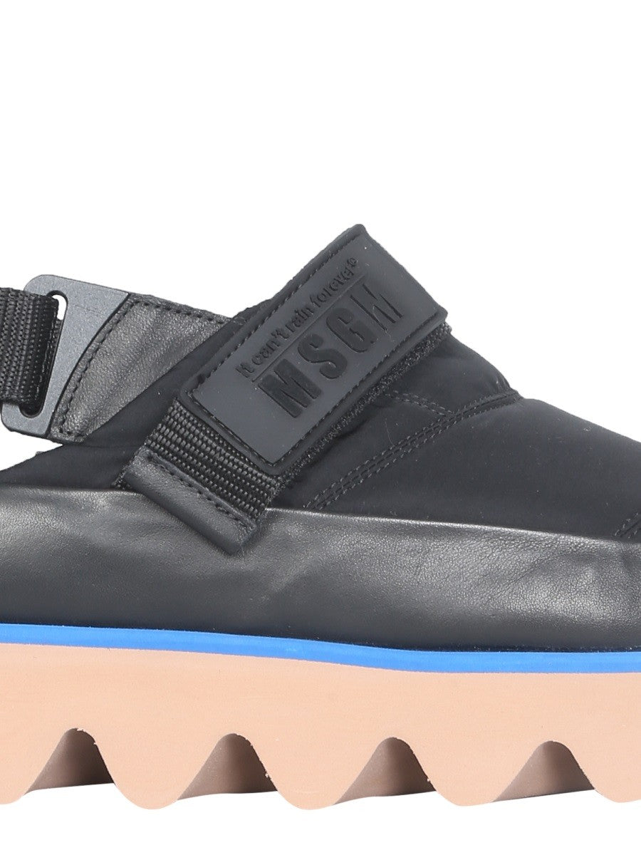 PUFFED SANDALS