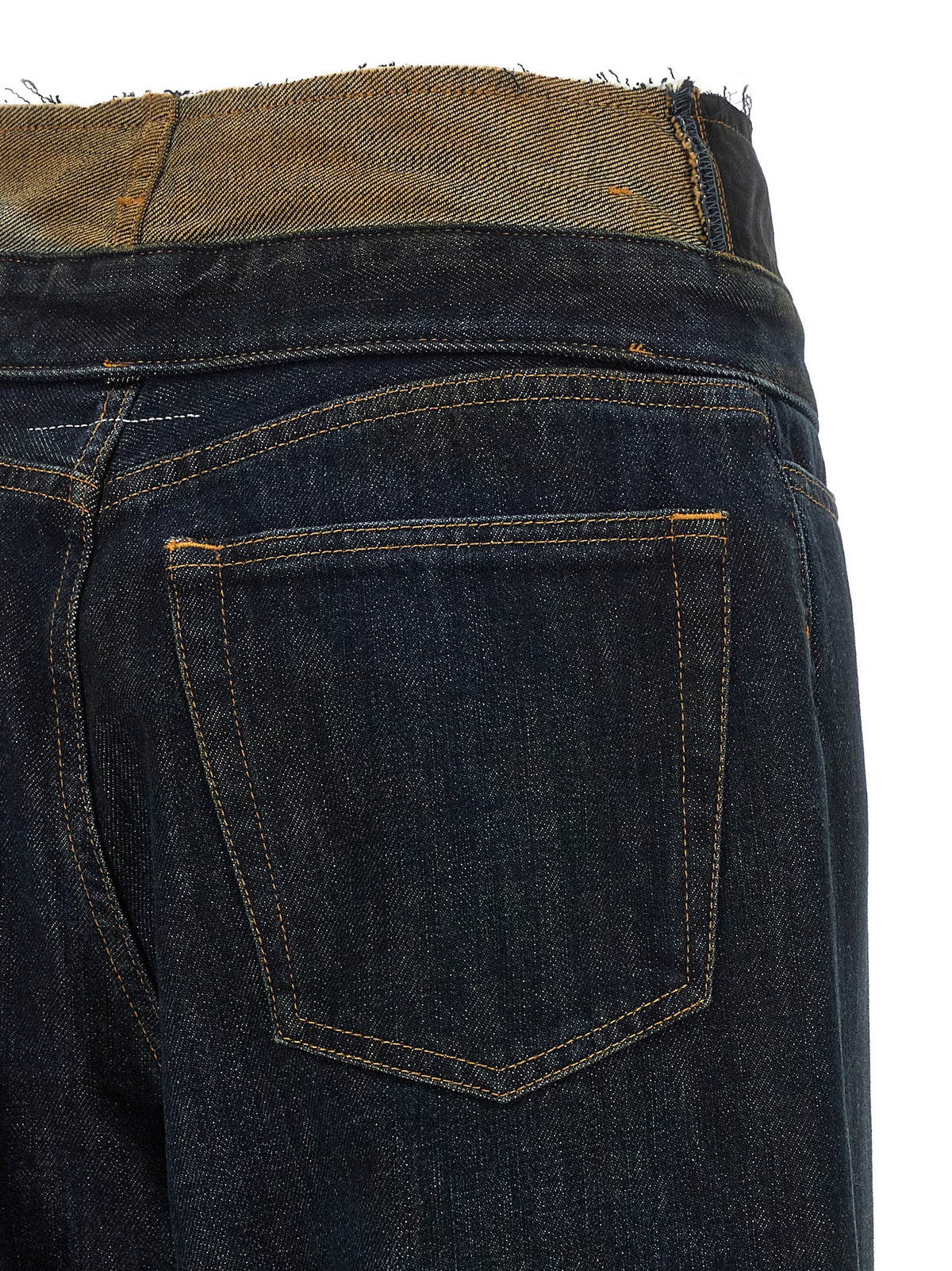 Raw cut waist jeans