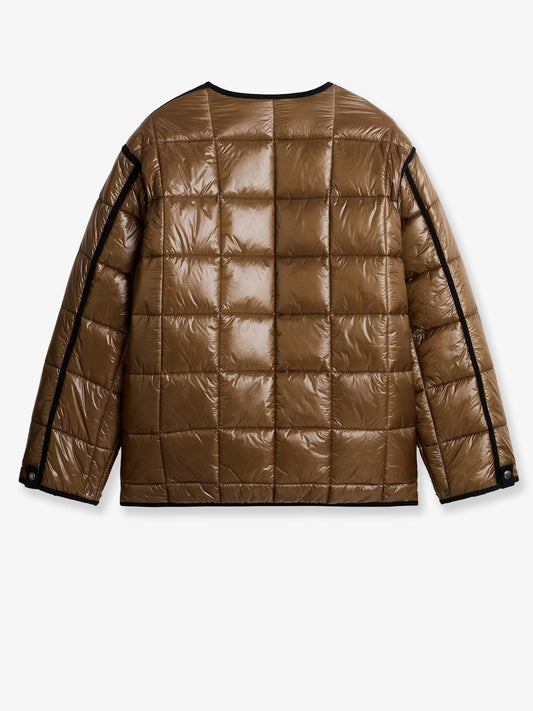 Reversible nylon jacket