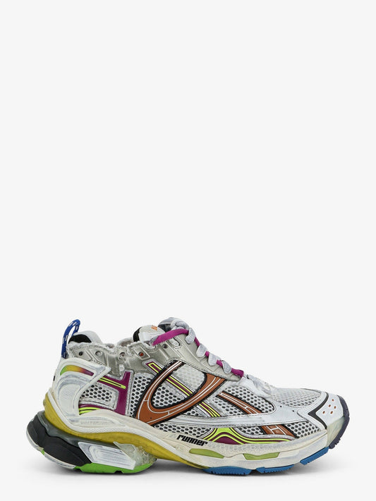 Runner sneakers in mesh and nylon
