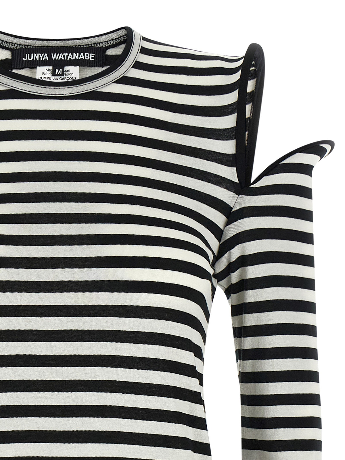 Sculptural shoulder t-shirt