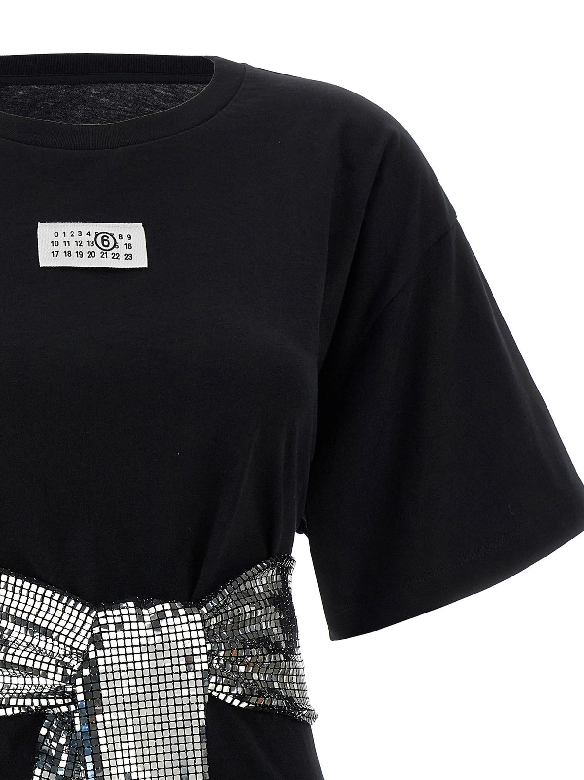 Sequin gloves T-shirt