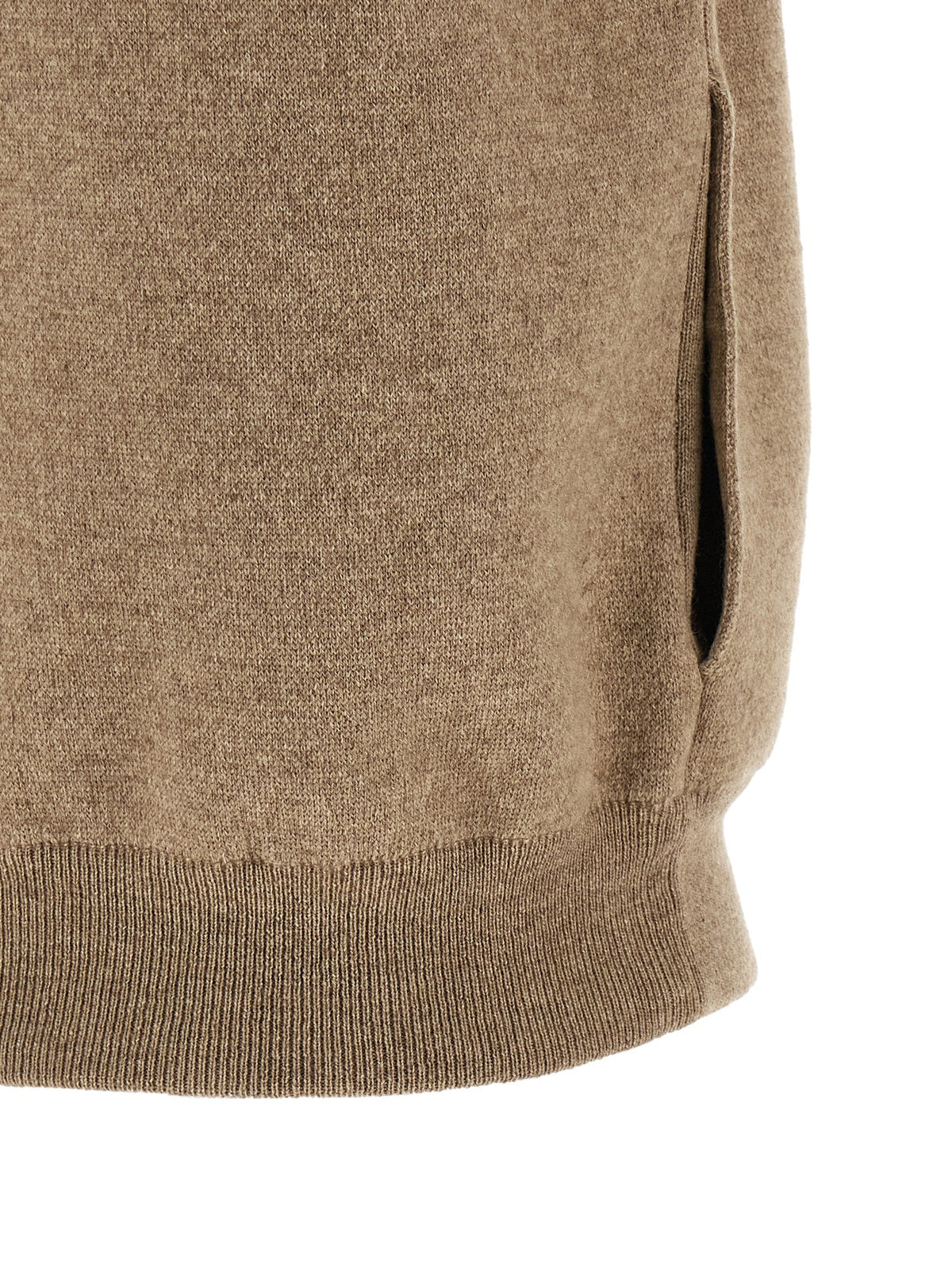 'Shiny Zipper Pull' vest
