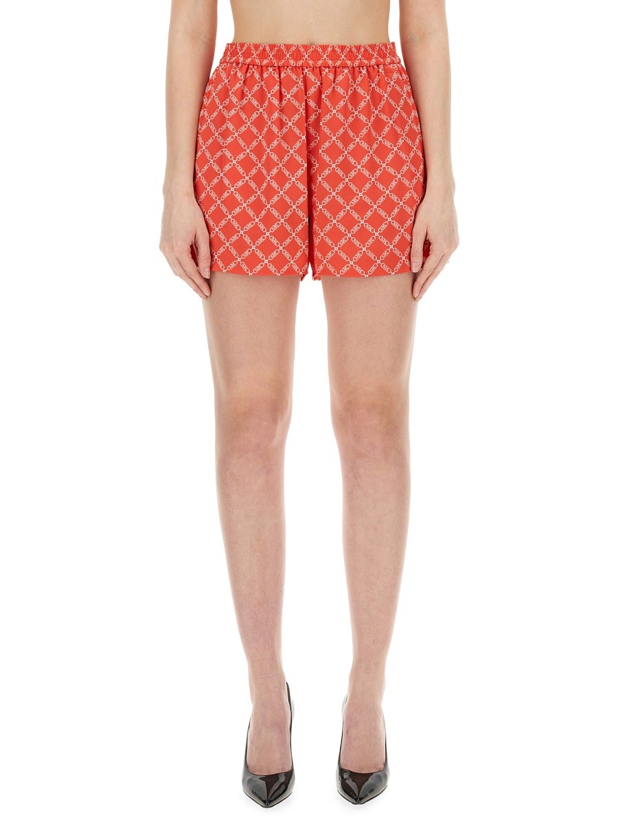 SHORTS WITH LOGO