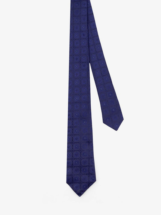 Silk tie with micro-pattern