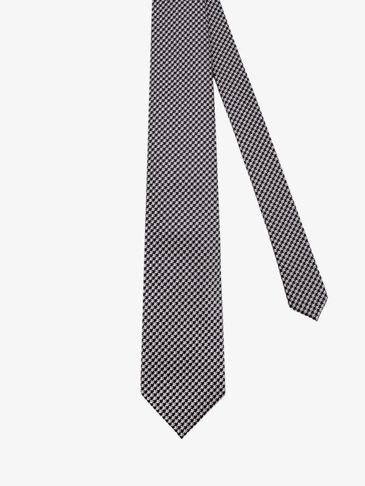 Silk tie