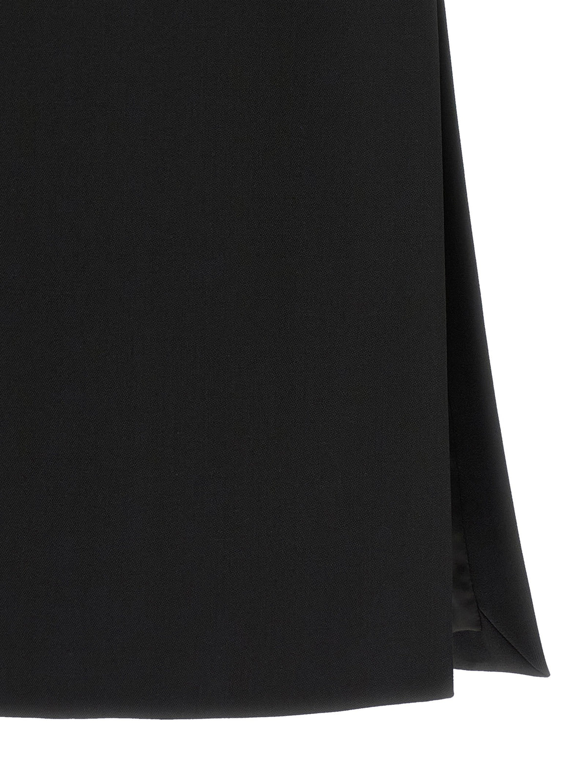 Skirt of sartorial inspiration