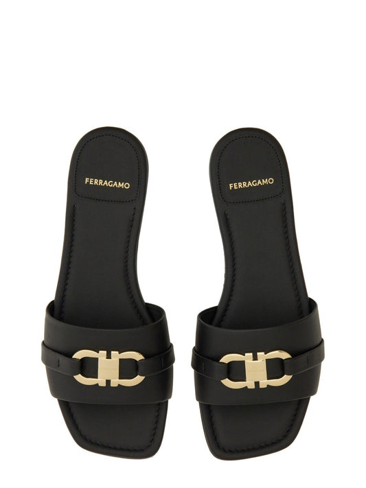 SLIDE SANDAL