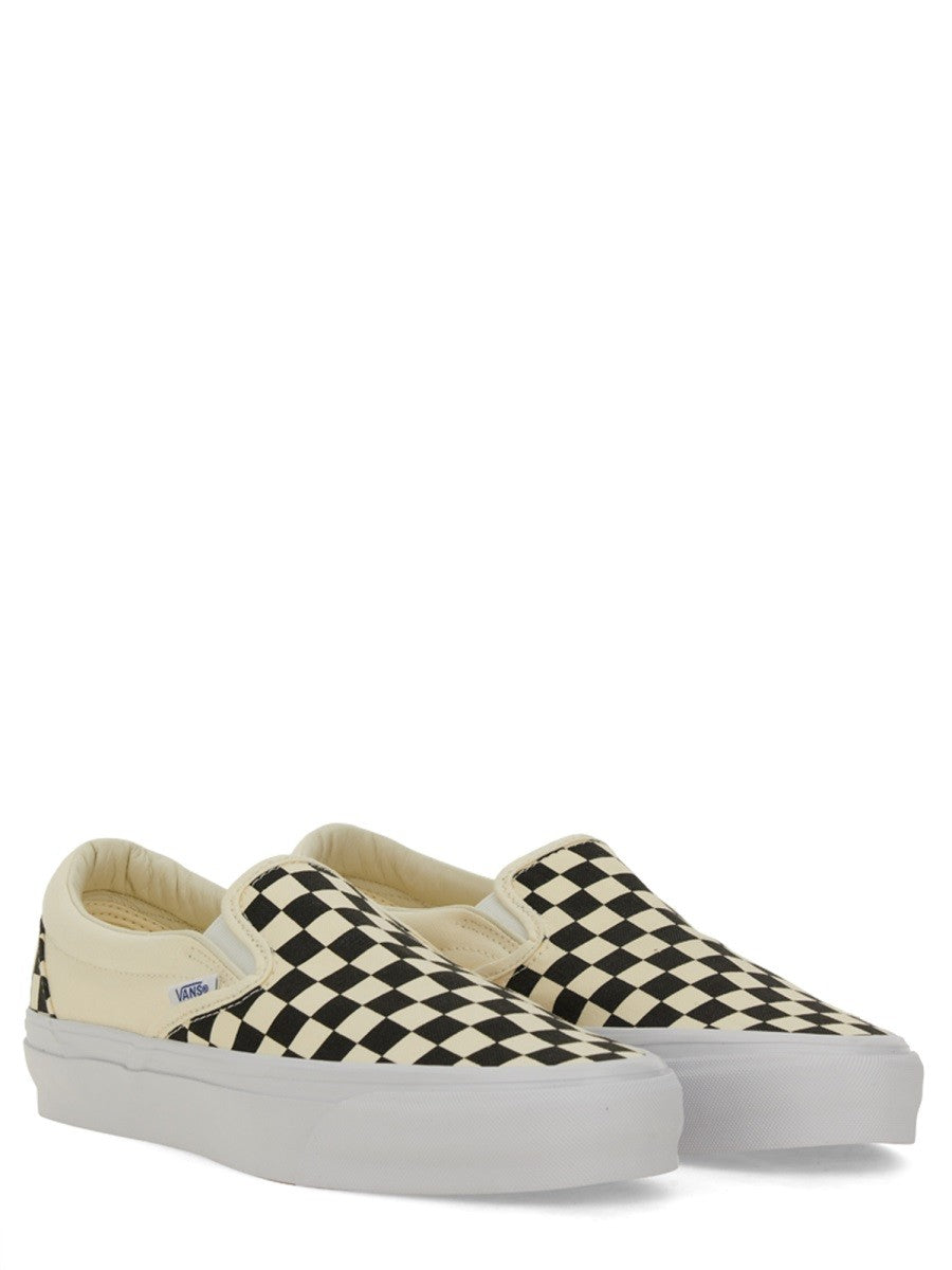 SLIP-ON PREMIUM 98