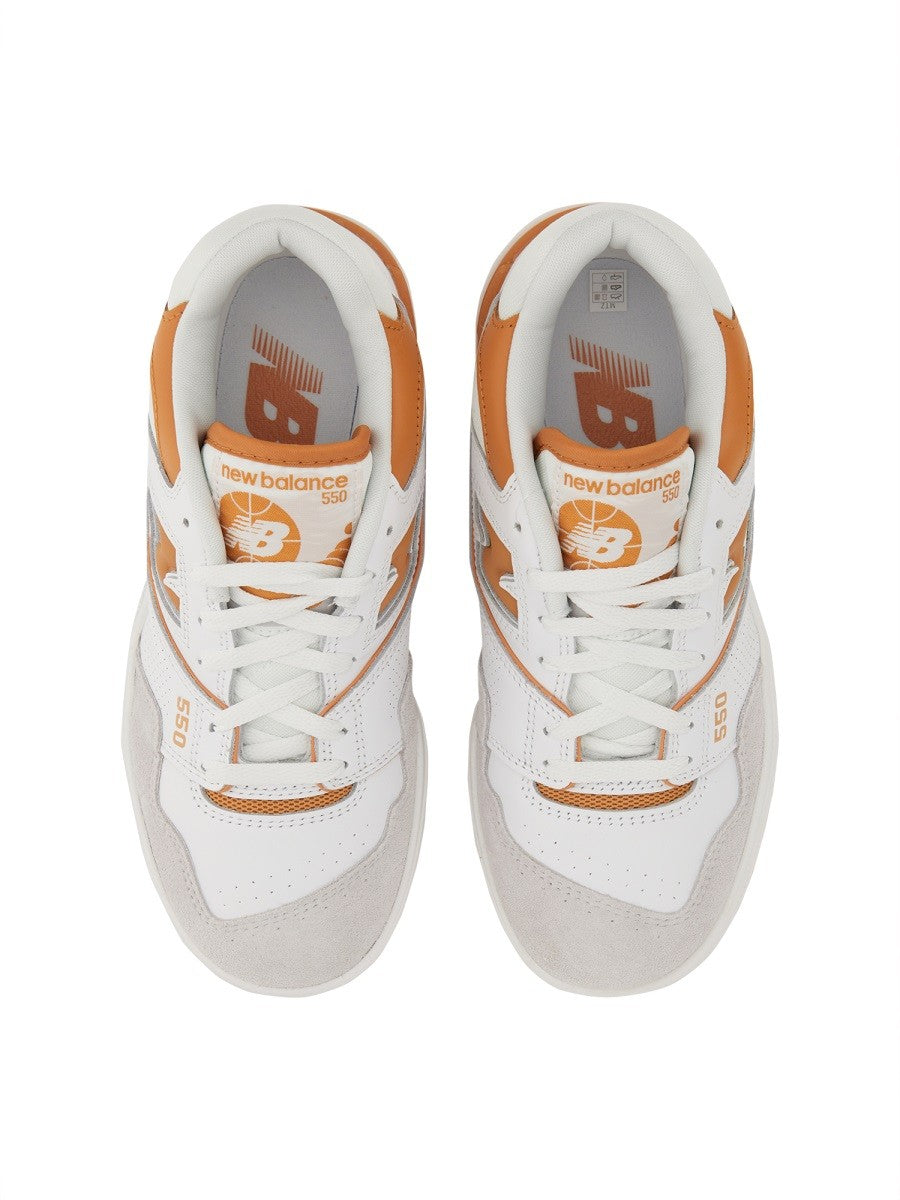 حذاء رياضي 550