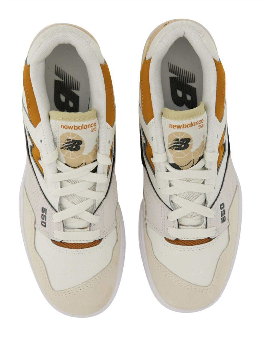 حذاء رياضي 550