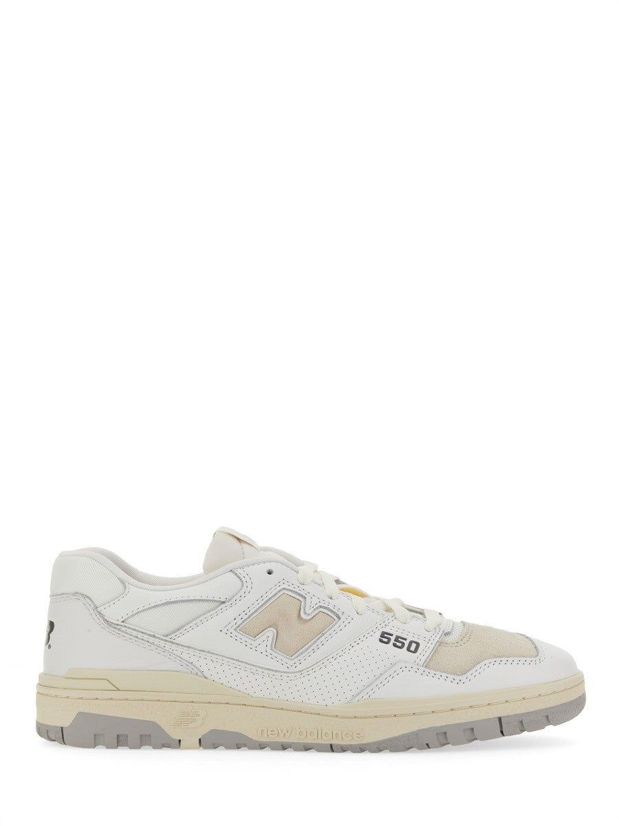 حذاء رياضي 550