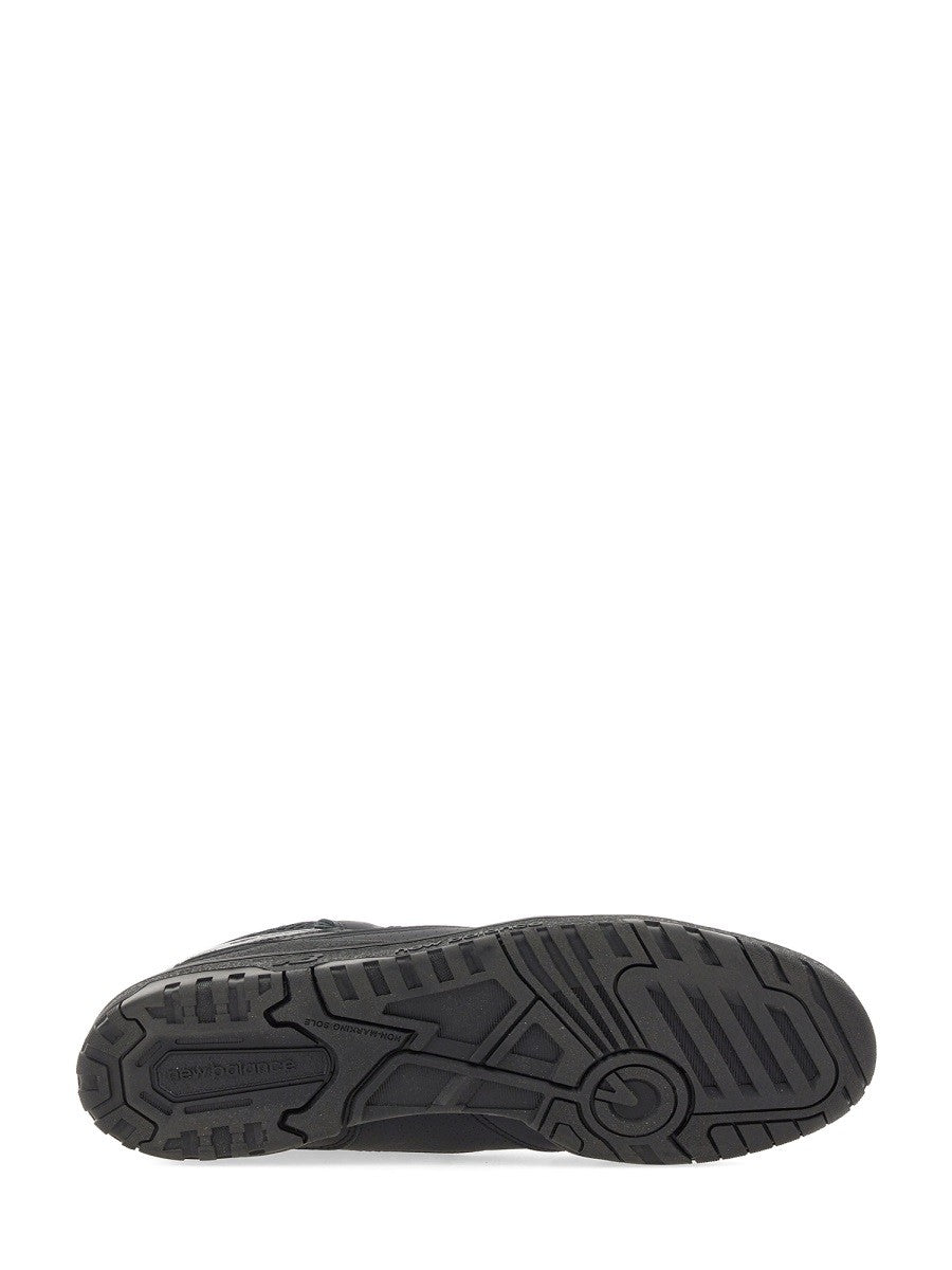 حذاء رياضي 650