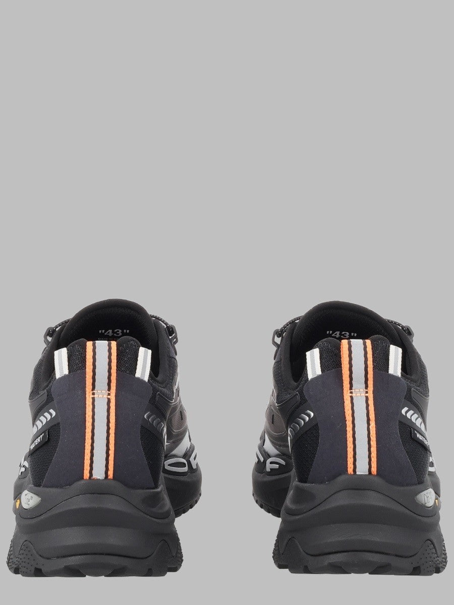 Sneaker "Be Right Back Trail"