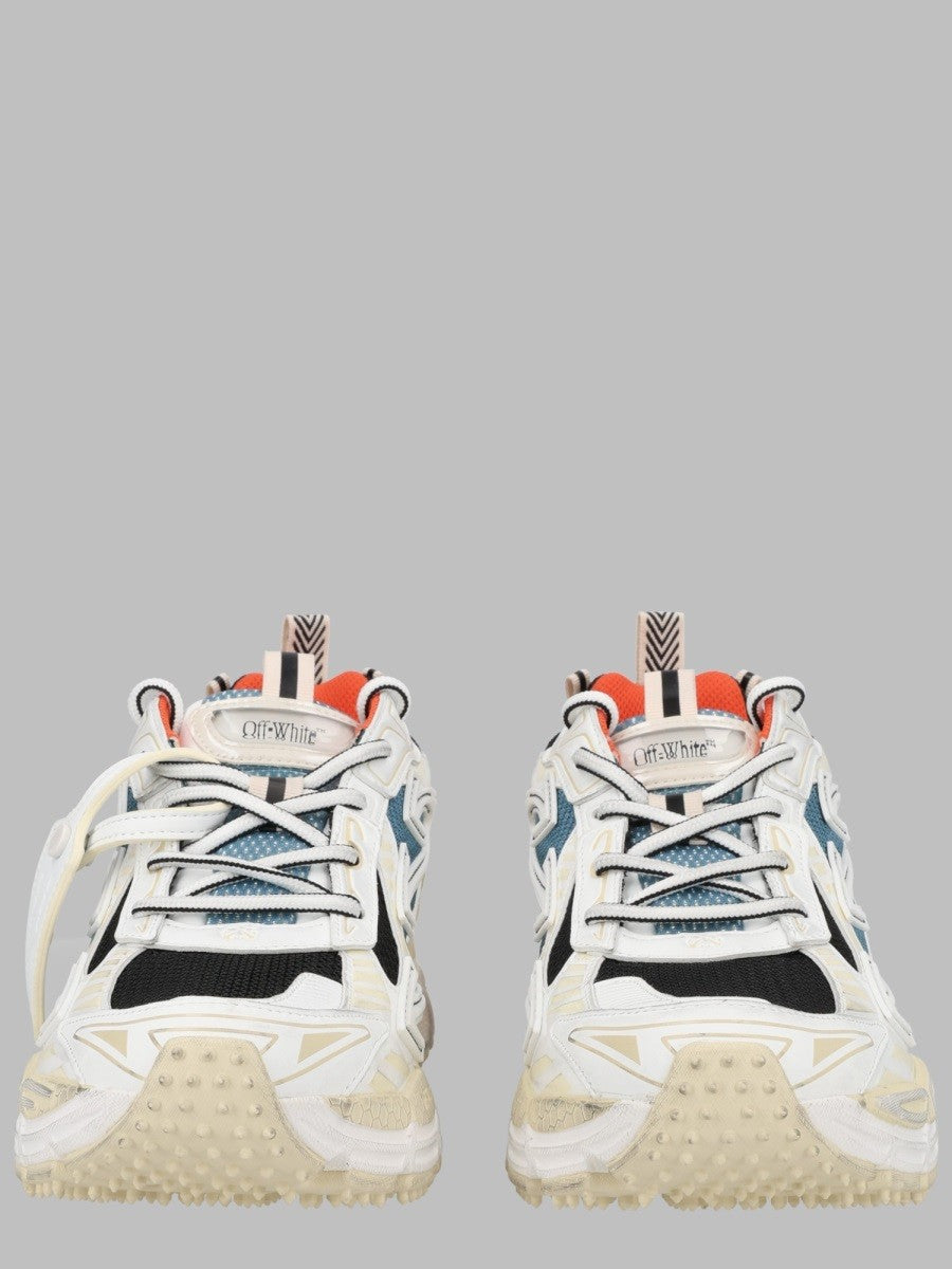 Sneaker "Be Right Back Worn Out"