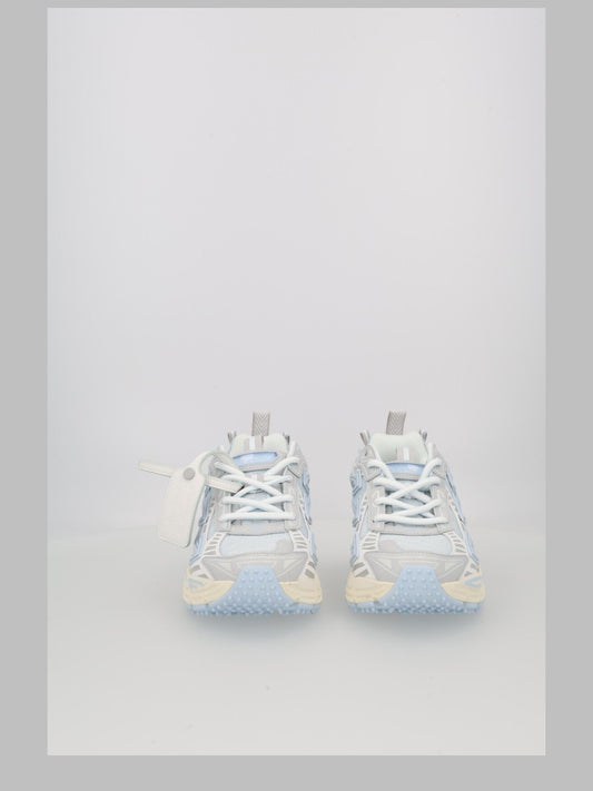 Sneaker "Be Right Back"