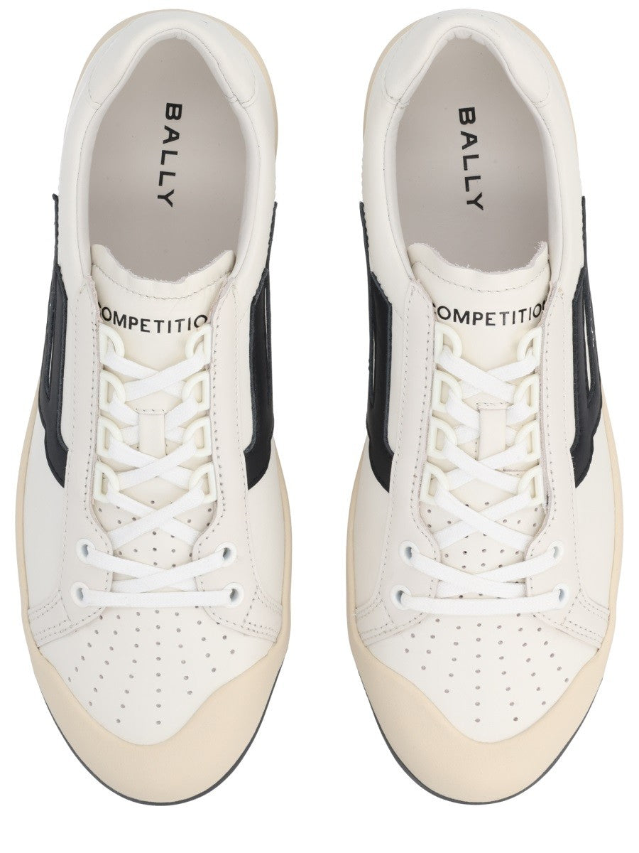 SNEAKER "COMPETITION"