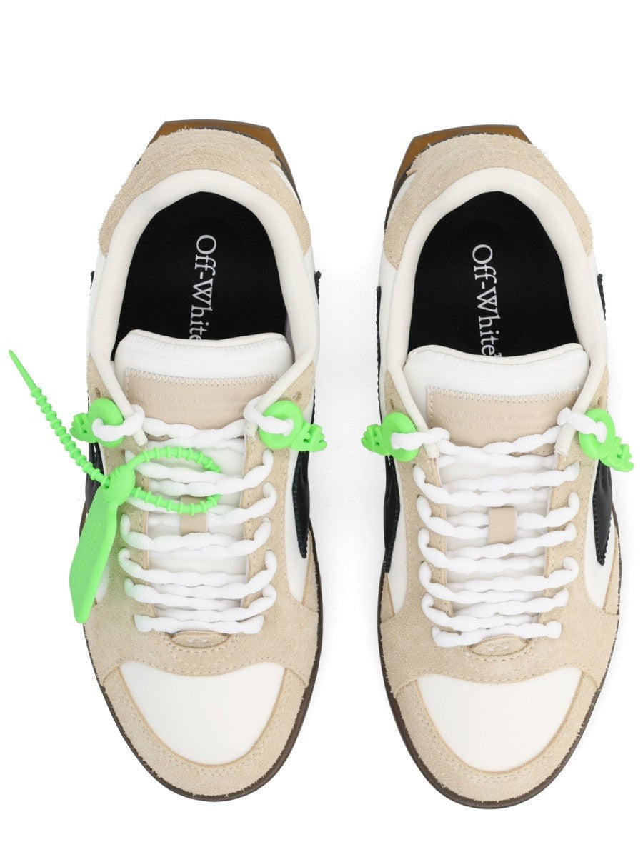 SNEAKER "END OF PLAY"