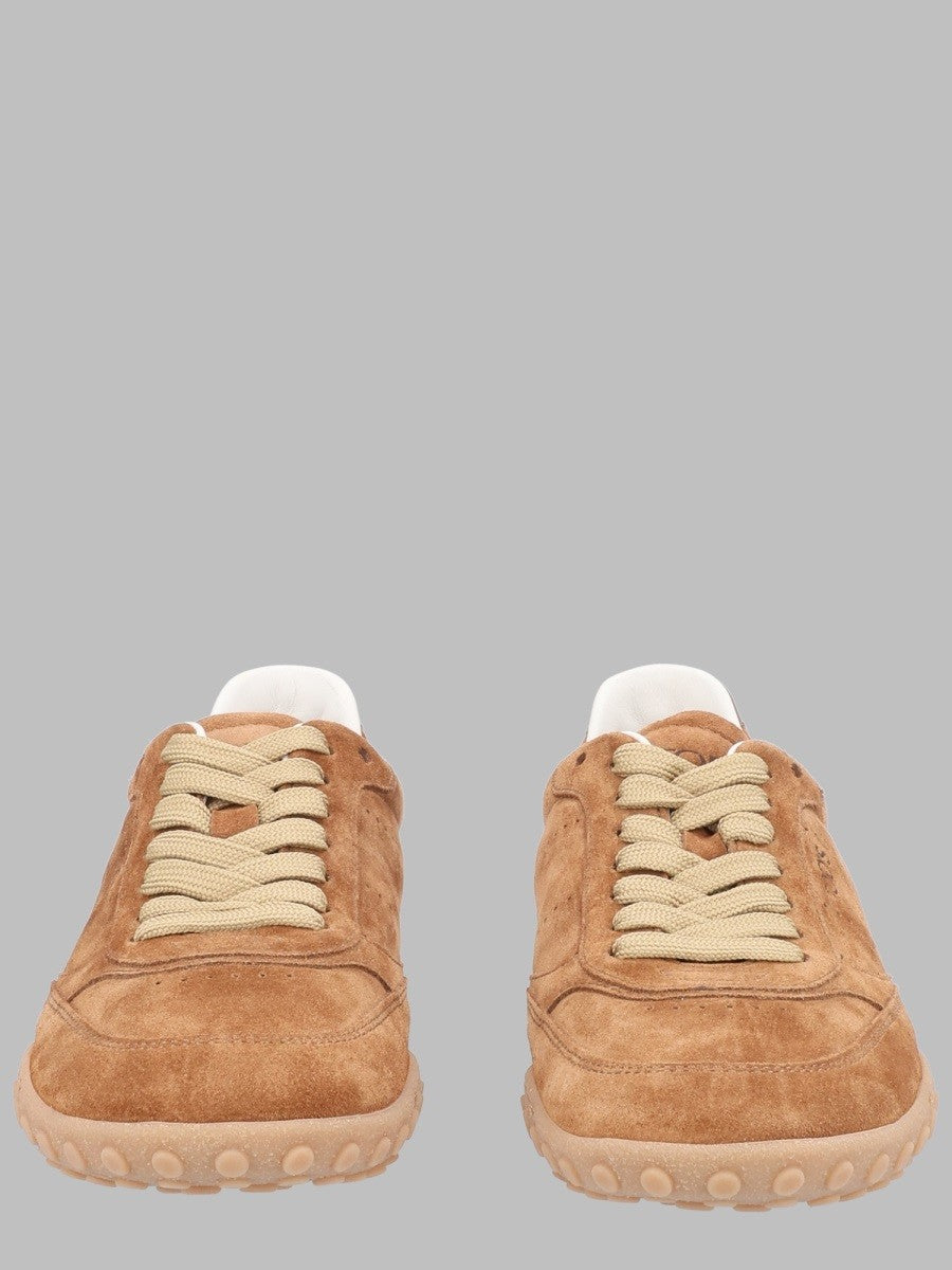 Sneaker in Suede