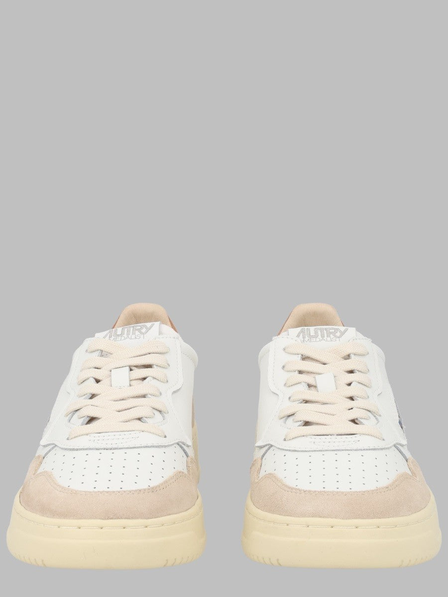 Sneaker "Medalist Low"