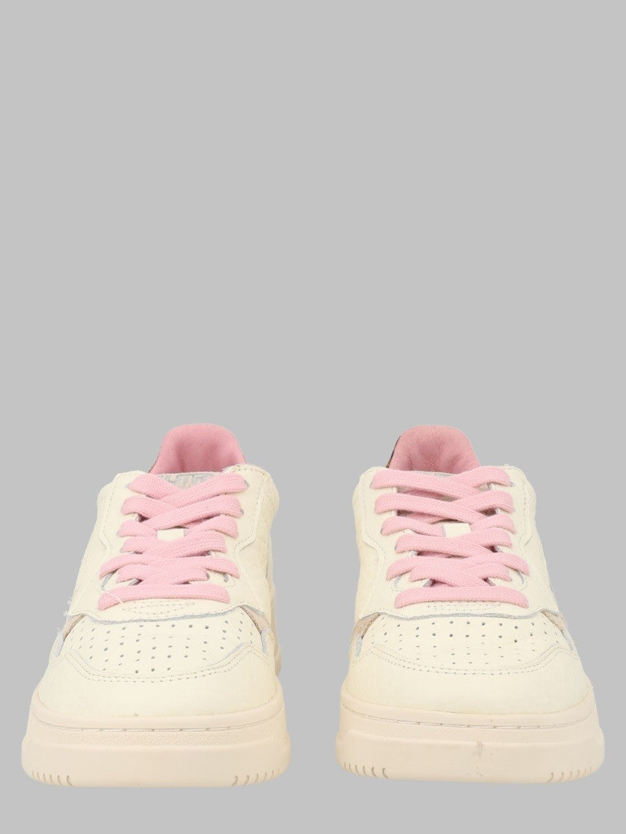 SNEAKER "MEDALIST LOW"