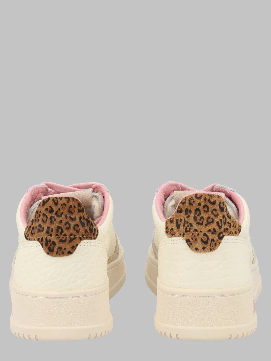 SNEAKER "MEDALIST LOW"