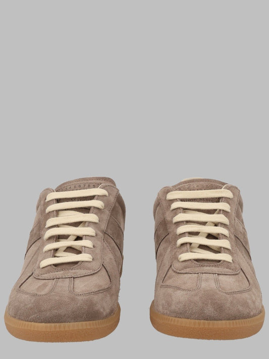 Sneaker "Replica"
