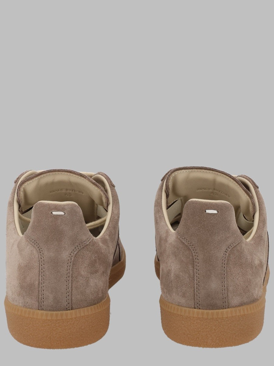 Sneaker "Replica"