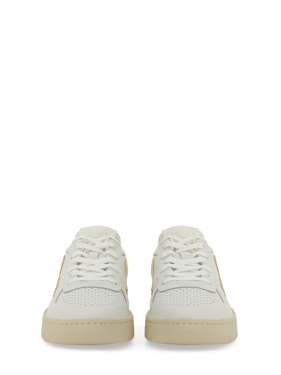 SNEAKER "V-10"