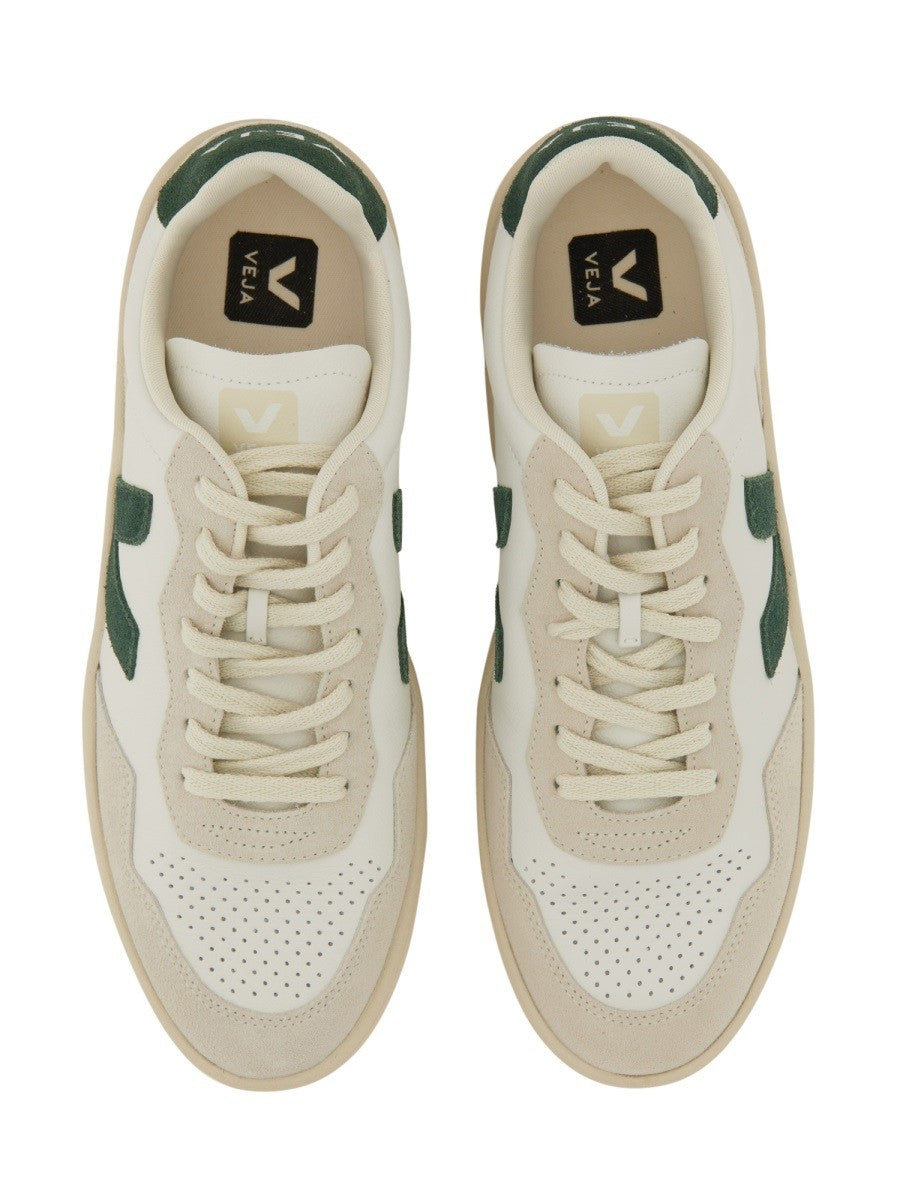 SNEAKER "V-90"