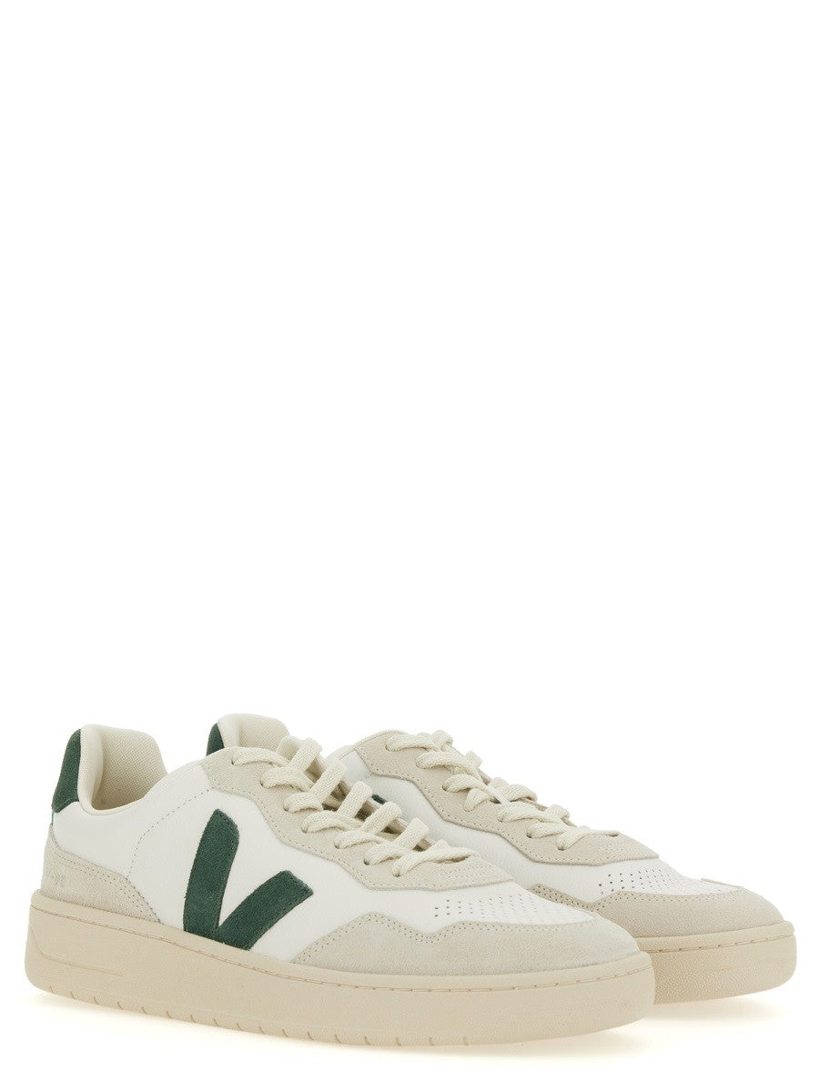 SNEAKER "V-90"