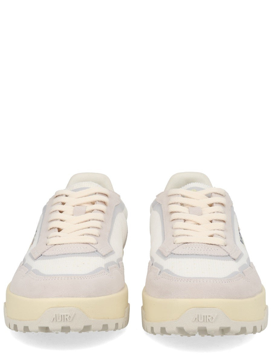 حذاء رياضي "WILDPACE LOW"