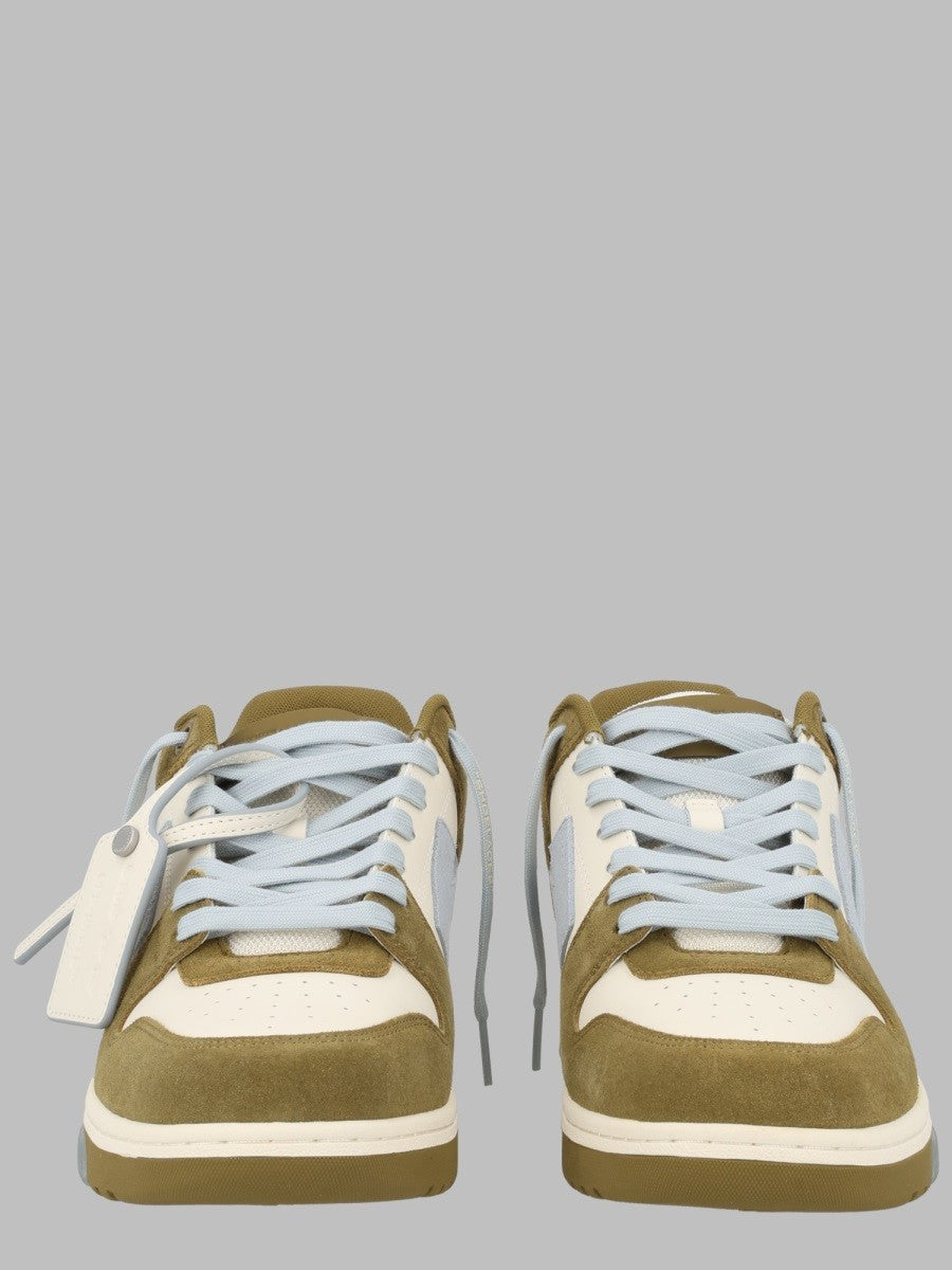 Sneakers "Out Of Office"
