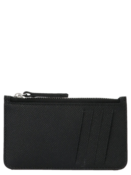 ‘Stitching’ card holder