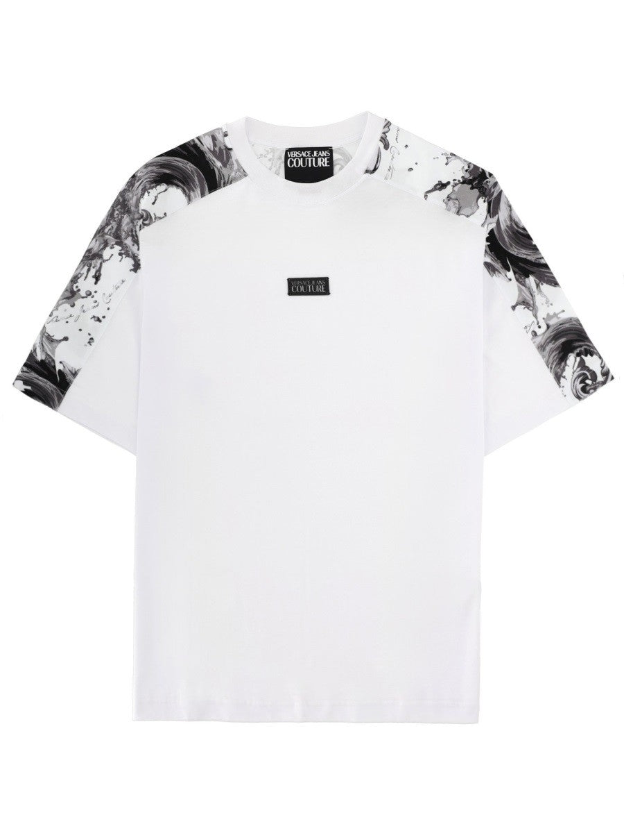 T-SHIRT CON PLACCA LOGO