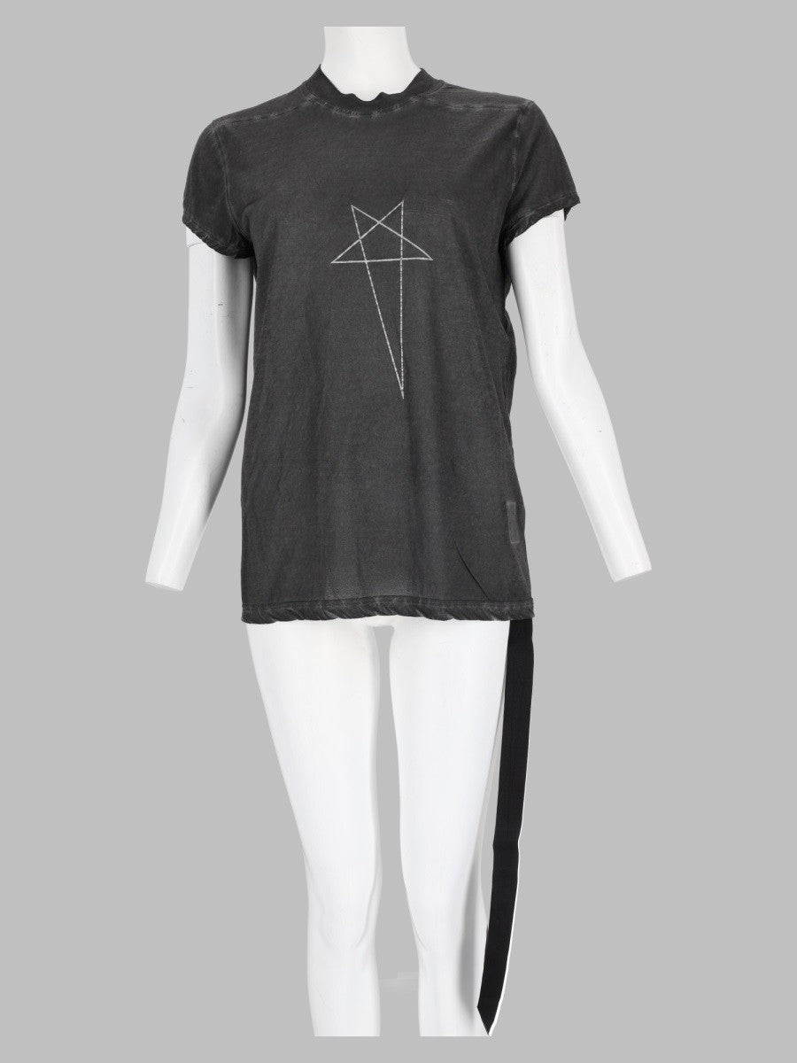 T-Shirt "Small Level T"