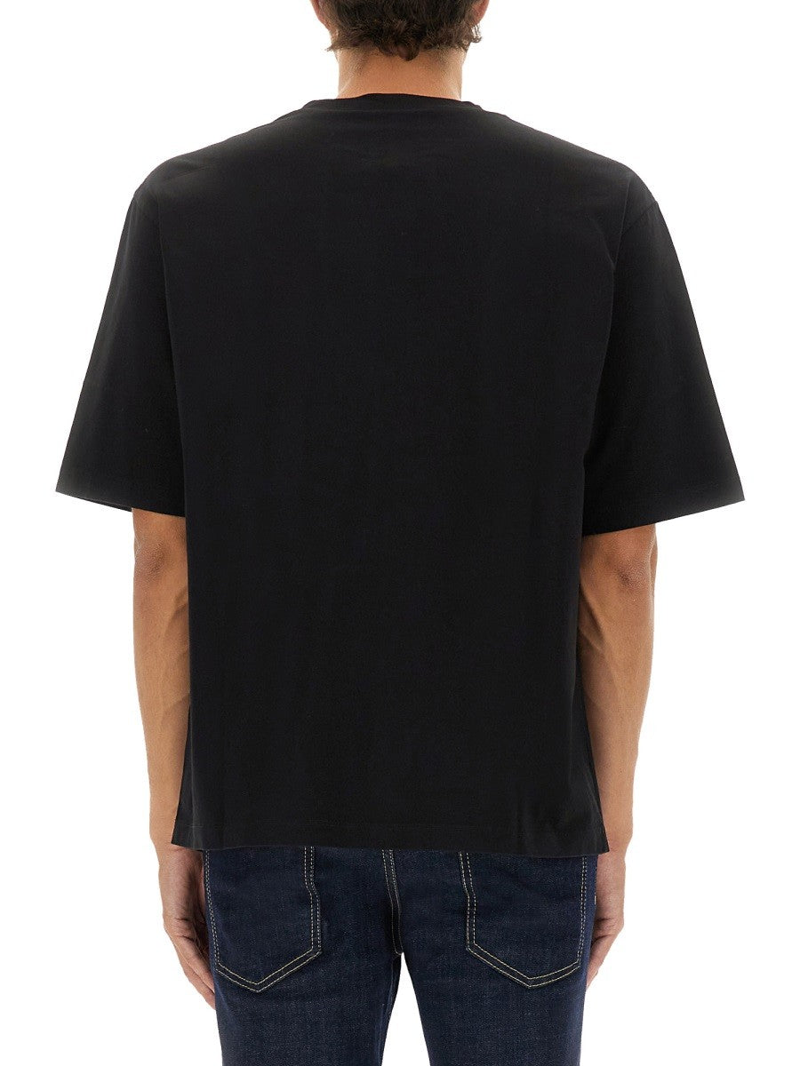 T-SHIRT WITH LOGO