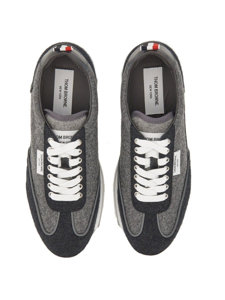 TECH RUNNER SNEAKER