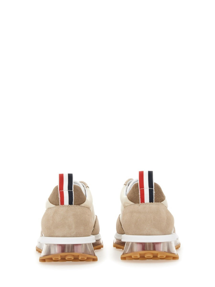 TECH RUNNER SNEAKER