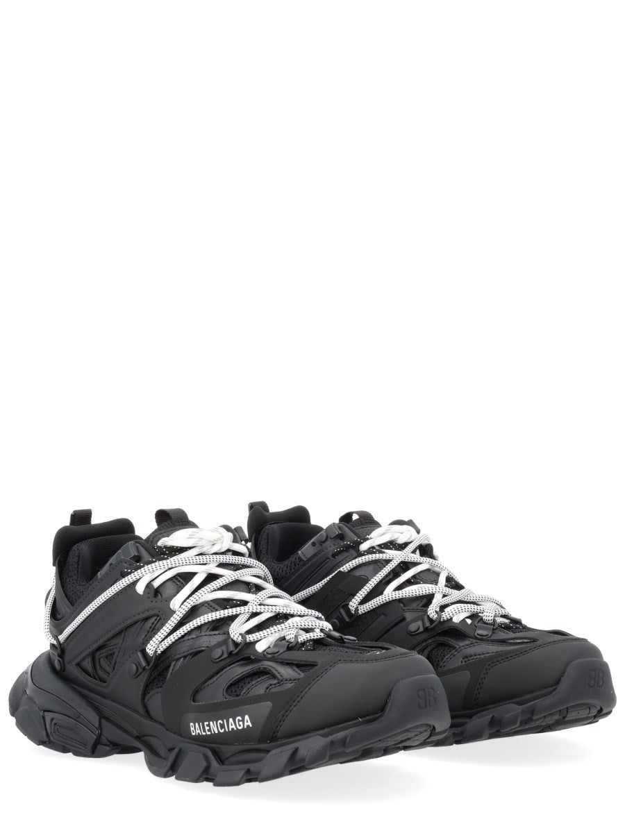 "TRACK TRAIL LACES" SNEAKER