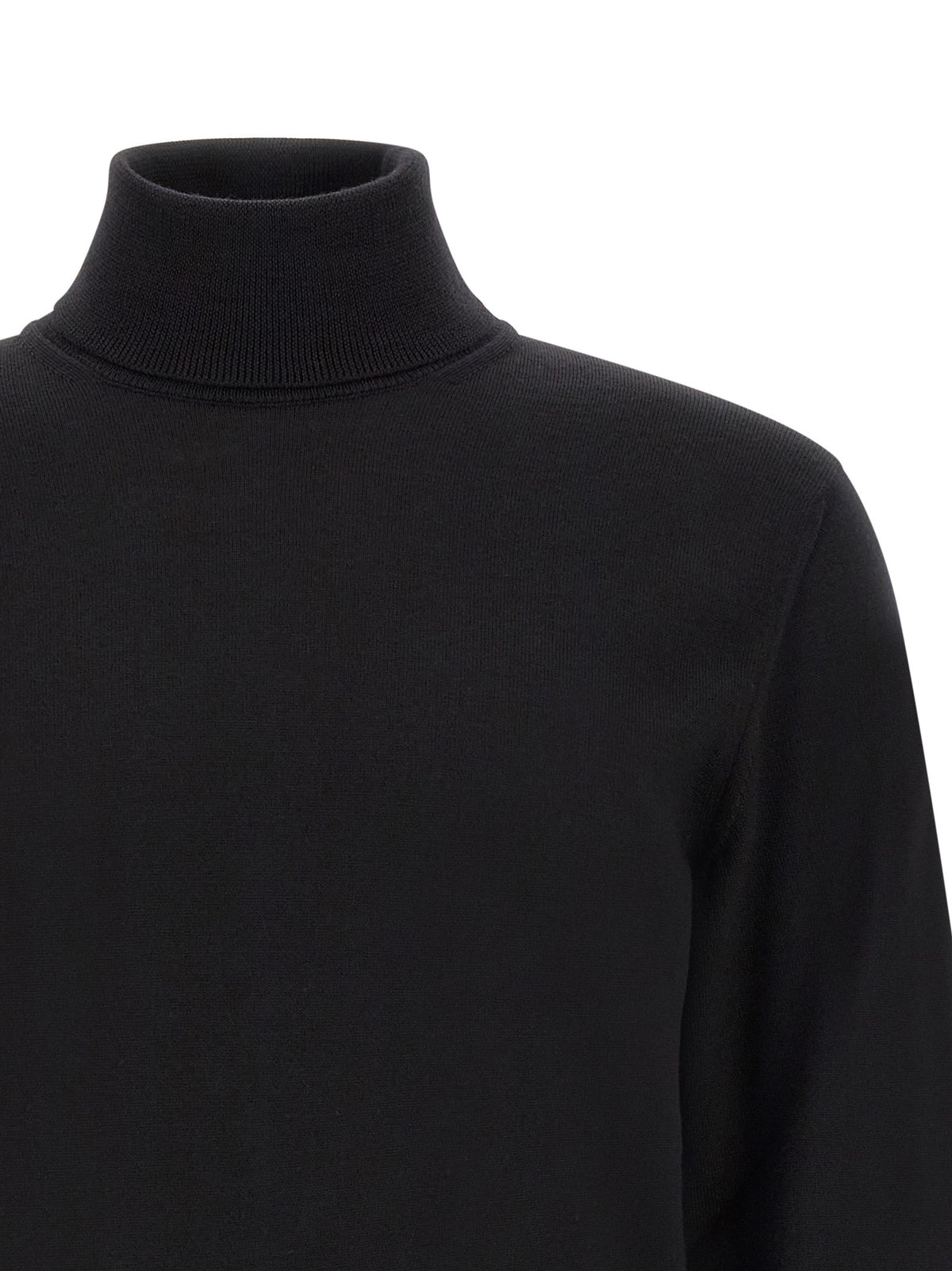 Turtle-neck sweater
