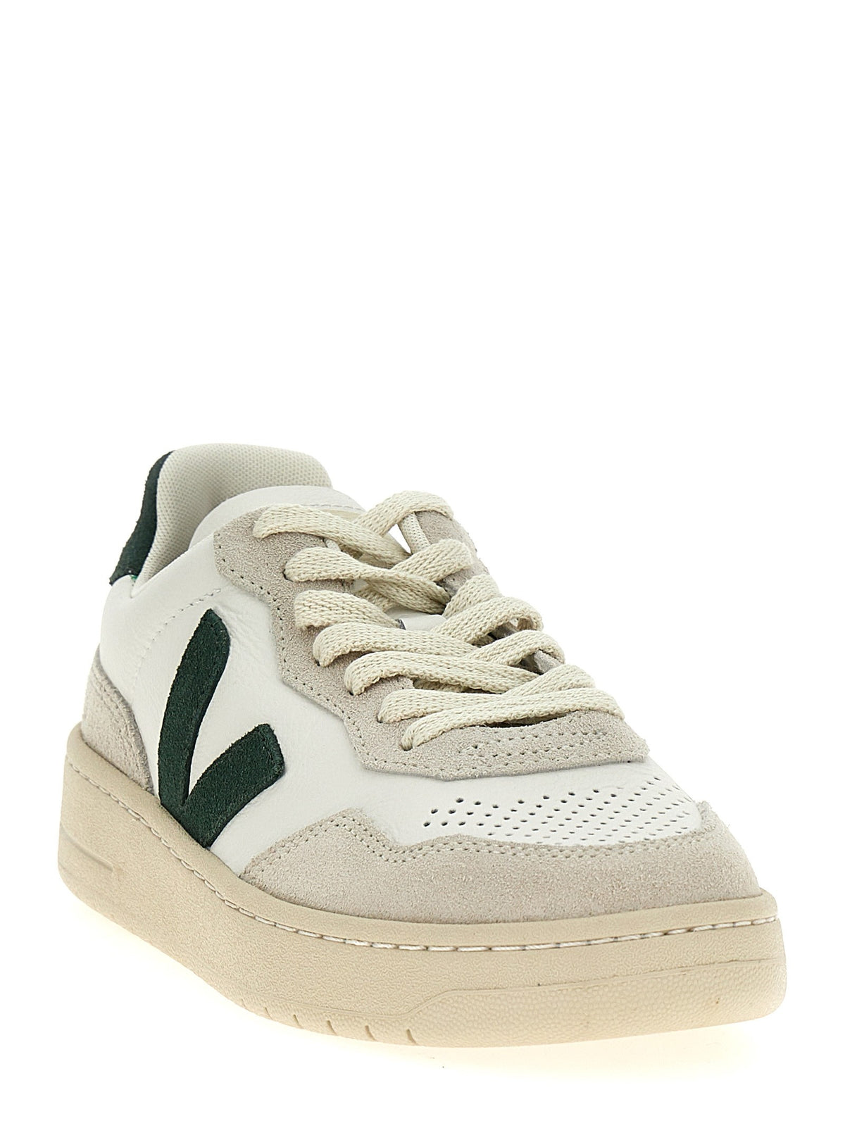 أحذية "V-90" الرياضية
