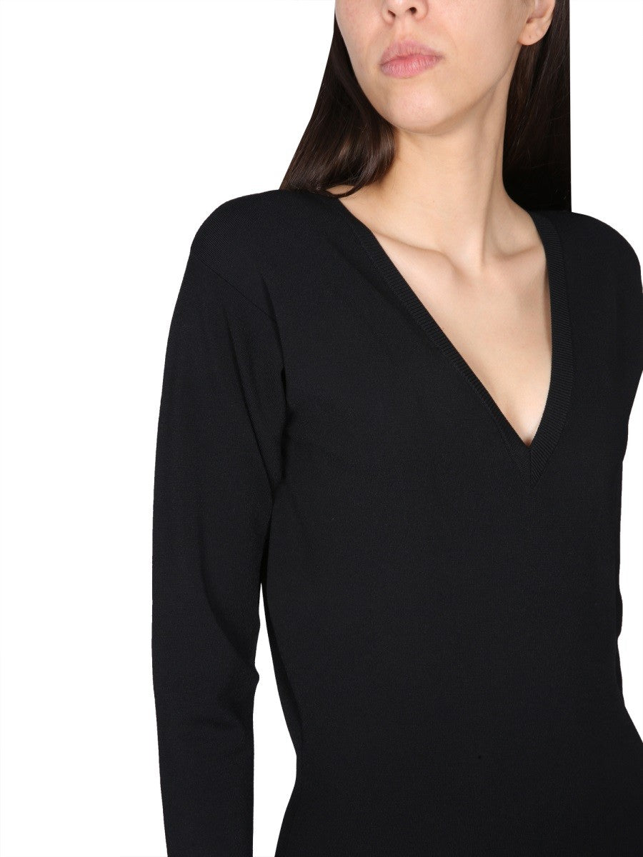 V-NECK DRESS