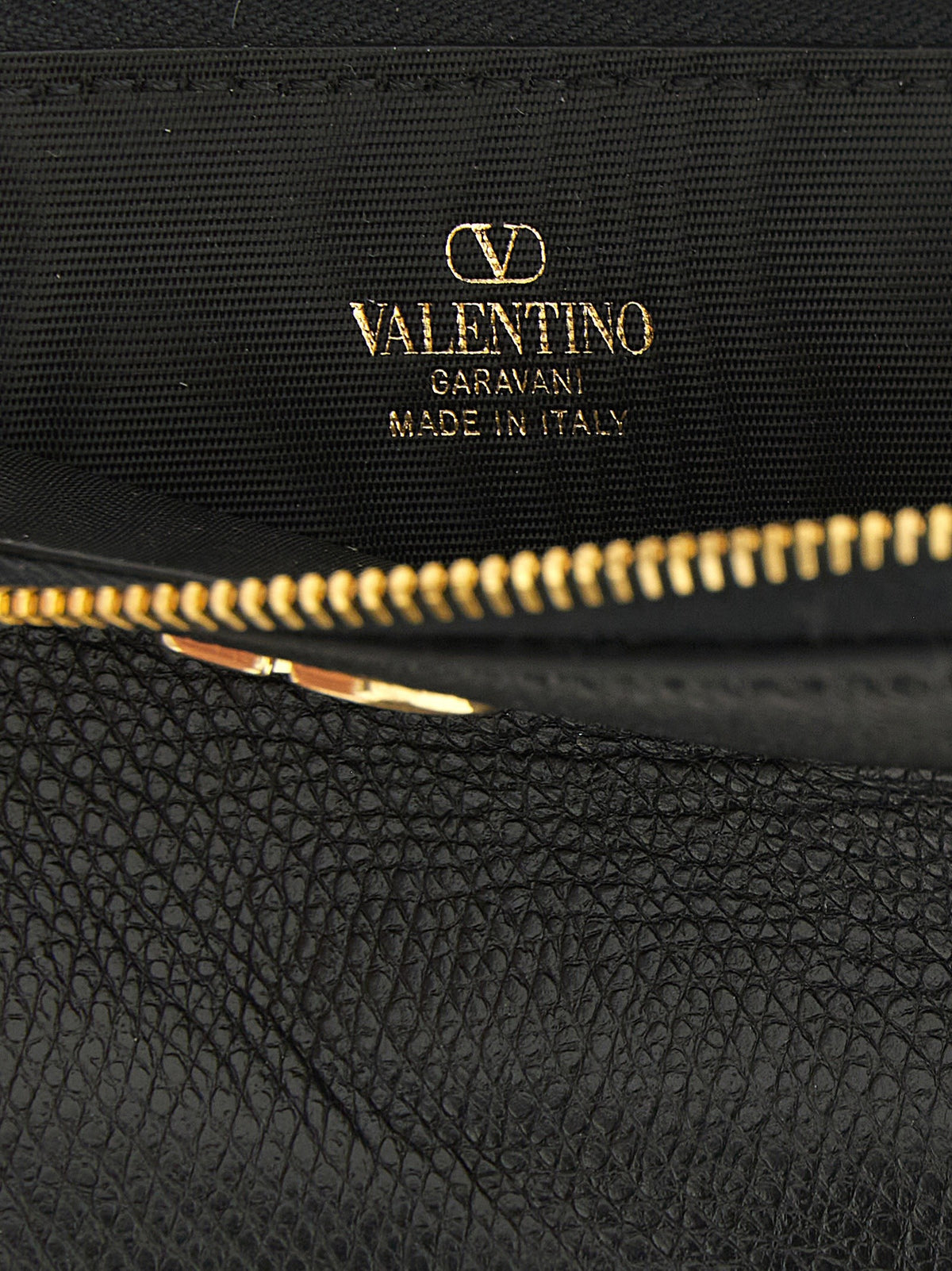 Valentino Garavani 'VLogo' black cardholder