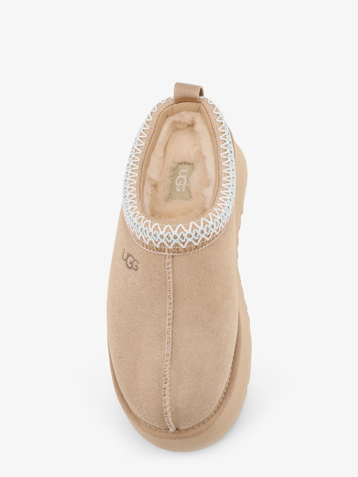 صندل Tazz من الشمواه من Ugg بنقش شعار العلامة التجارية