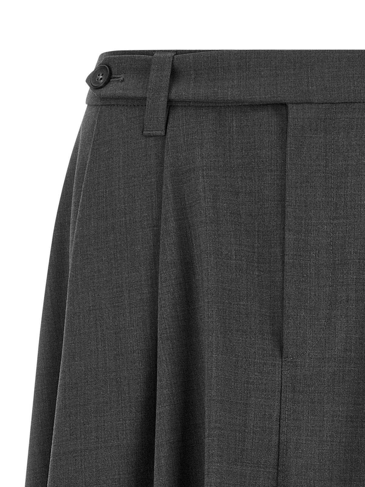 Wheel skirt
