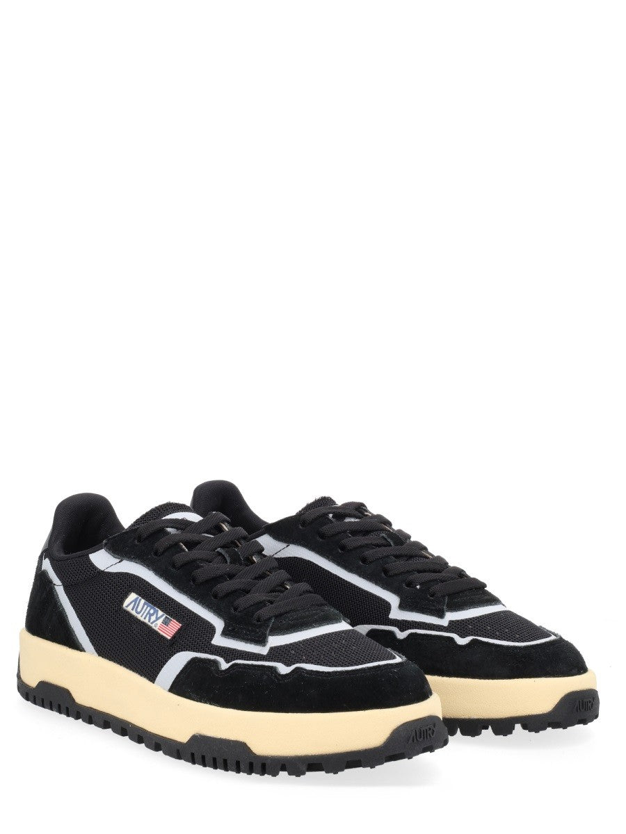 حذاء رياضي "WILDPACE LOW"