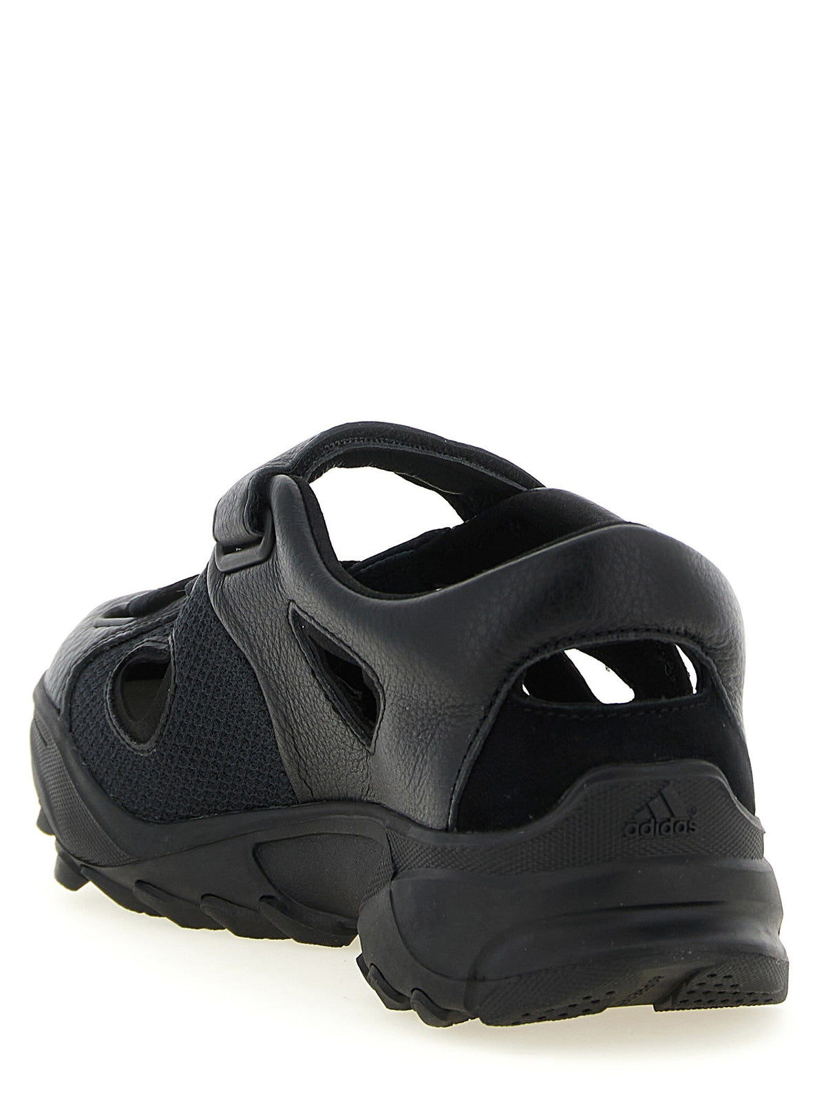 صنادل "Y-3 GSG9"