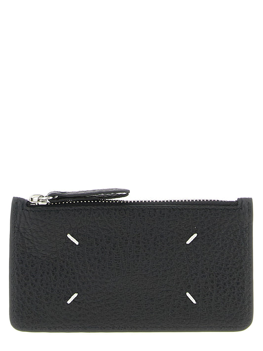 Zipped cardholder